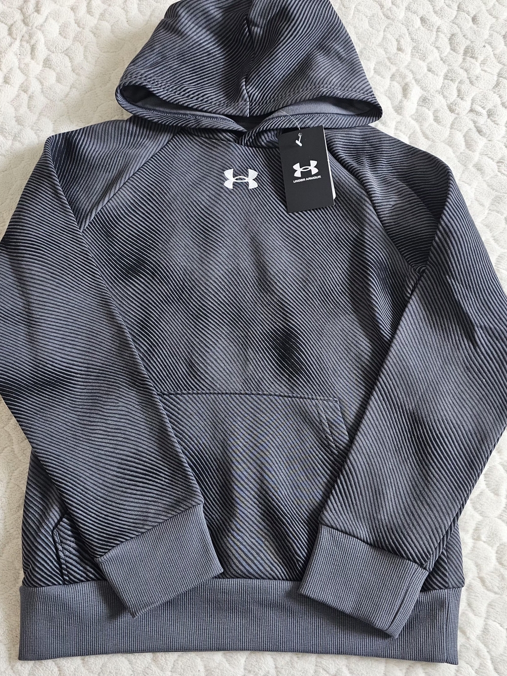 NEW Boys Medium Under Armour Grey Patterned Hoodie